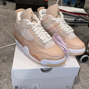 Air Jordan 4 shimmer